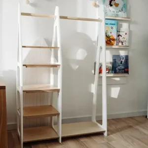 Handla nu Duck Woodworks, garderob klädstång med hyllor, vit/natur