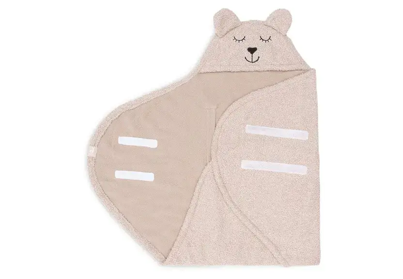 Jollein, omlott babywrap åkpåse Bear boucle, wild rose Begränsat erbjudande