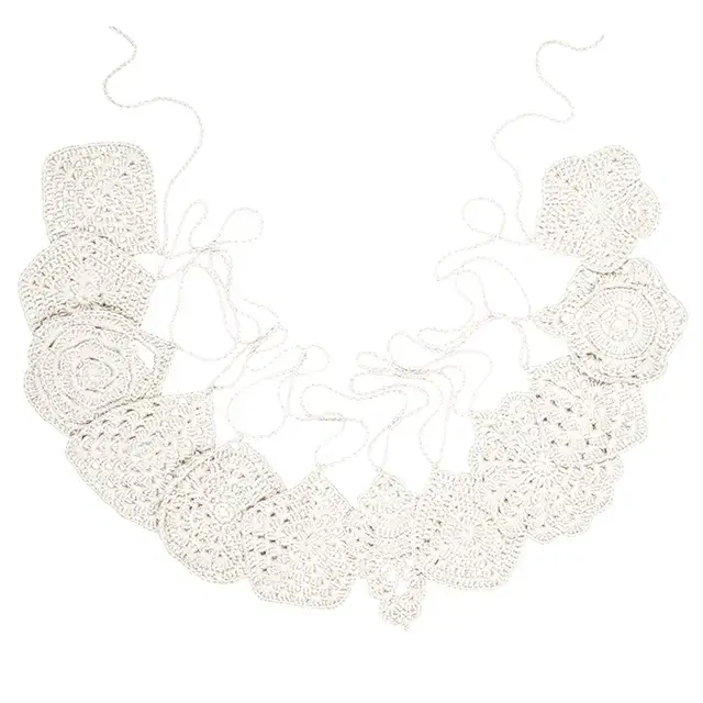Snabb frakt Numero 74, virkad vimpel till barnrummet, Natural