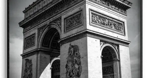 Triumfbågen "Arc de triomphe" - Svartvit Poster Nedsatt pris