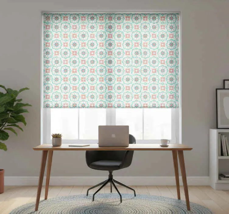 Fynd Rullgardin kontor i "granny chic" stil