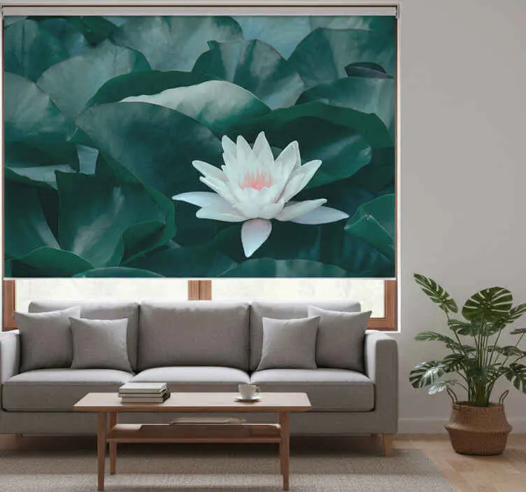 Sista chansen Rullgardin vardagsrum zen vit lotusblomma